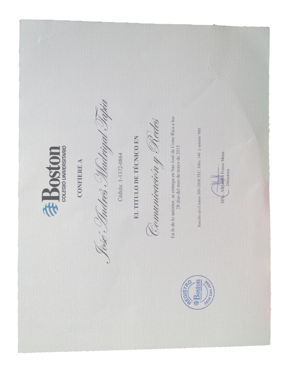 Vista previa del archivo PDF curriculum-andres-madrigal.pdf