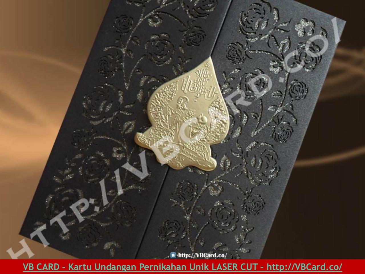 Vista previa del archivo PDF kartu-undangan-pernikahan-unik-elegan-laser-cutting-jakarta-vb-card.pdf
