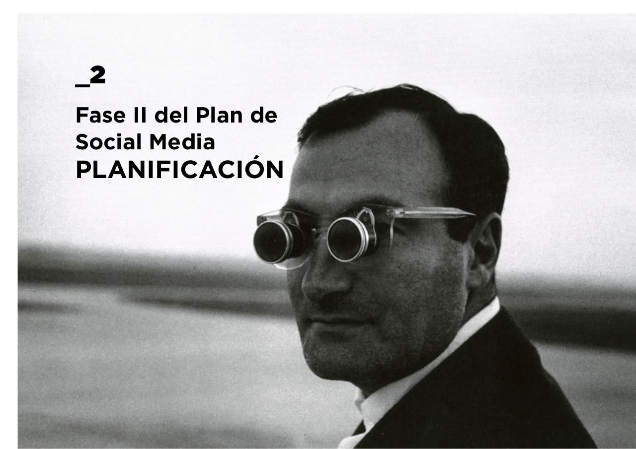 Vista previa del archivo PDF curso-social-media.pdf