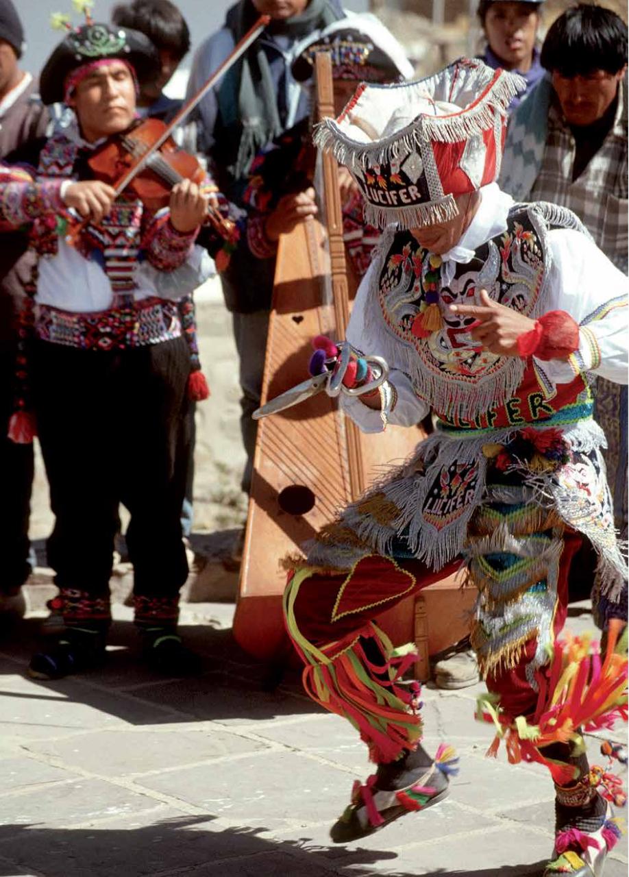 Vista previa del archivo PDF libro-de-oro-marca-peru-2012.pdf